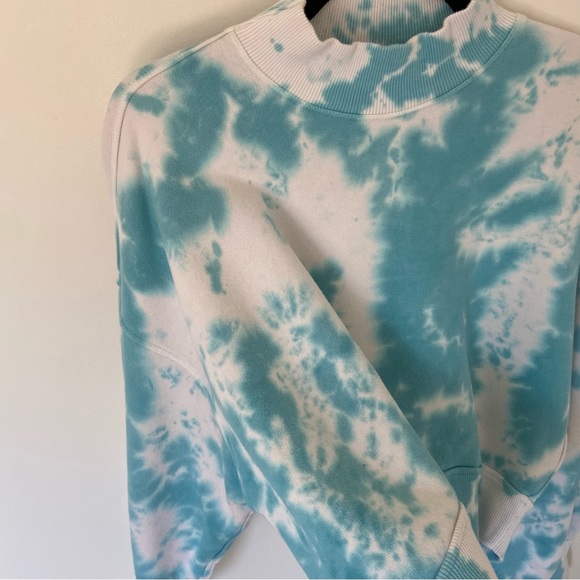 Spritual Gangster Mock Neck Tie Dye Sweatshirt in Blue and White size Large - Picture 5 of 8